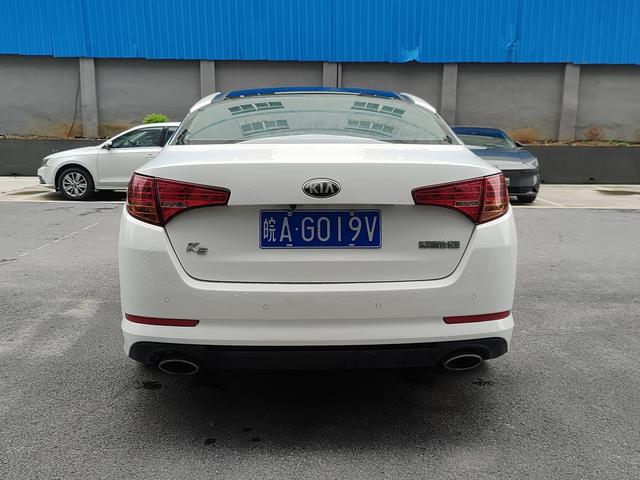 Kia K5 2012 2.0L Automatic DLX Special edition – фото 8