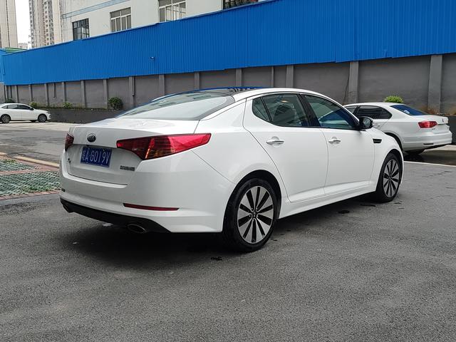 Kia K5 2012 2.0L Automatic DLX Special edition – фото 9