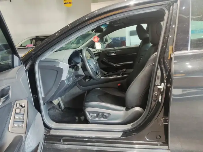 Toyota Avalon 2019 Model Hybrid 2.5L Deluxe Edition China VI – фото 8