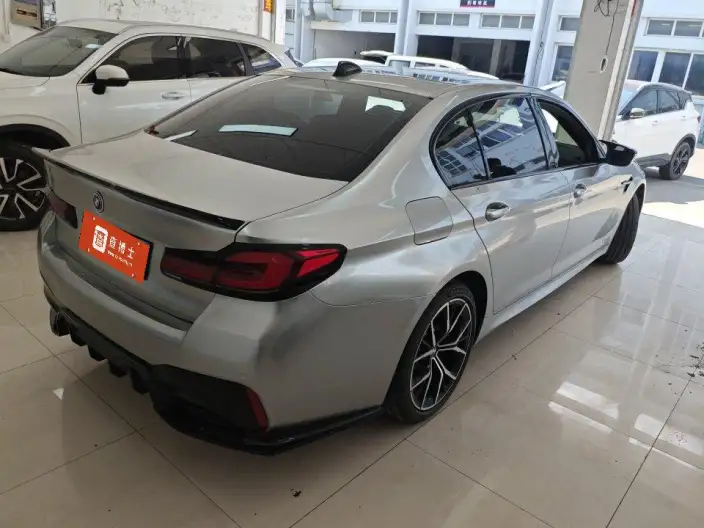 BMW 5 Series 2023 Model 530Li Exclusive Model M Sports Set – фото 4