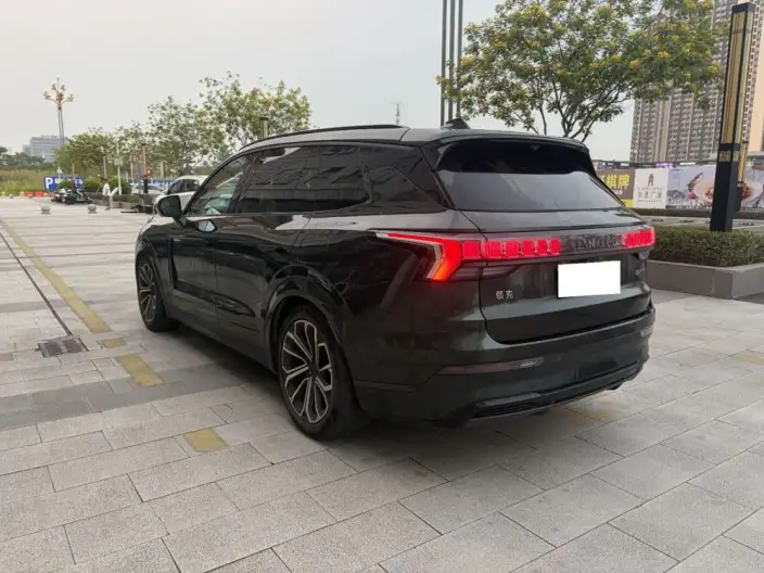Lynk & Co 09 EM-P 2024 Model EM-P 2.0TD VI seat ULTRA