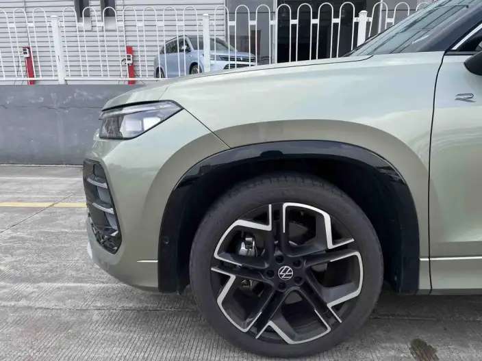 Volkswagen Tayron 2025 Model Volkswagen Tayron L 380TSI 4WD Luxury – фото 7