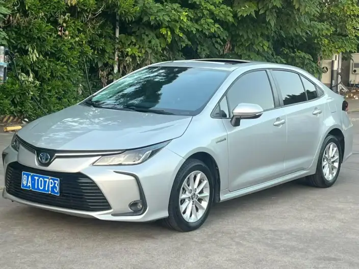 Toyota Corolla 2019 Model Hybrid 1.8L E-CVT GL-i Pioneer Edition – фото 1