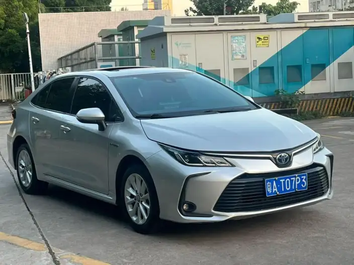 Toyota Corolla 2019 Model Hybrid 1.8L E-CVT GL-i Pioneer Edition – фото 2