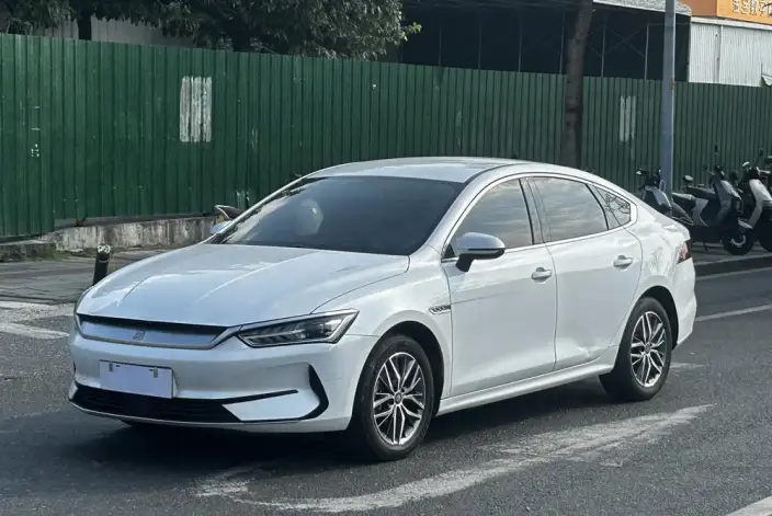 Qin Plus EV 2023 Model Champion Edition 510KM Leading Model – фото 1