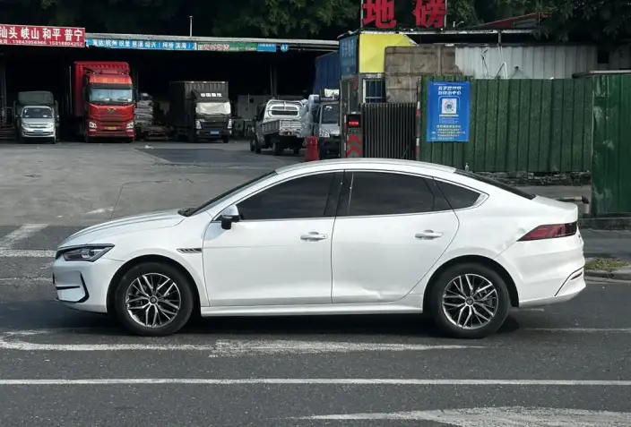 Qin Plus EV 2023 Model Champion Edition 510KM Leading Model – фото 4