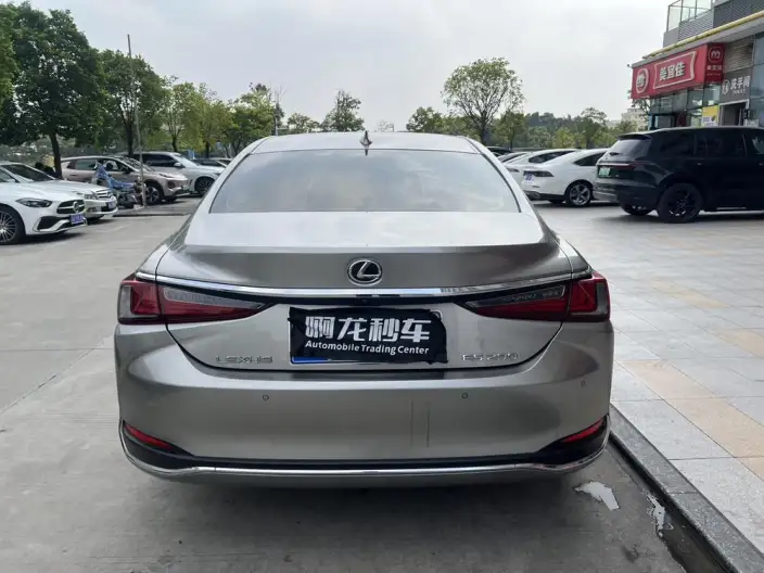 Lexus ES 2022 Model 200 Superior Edition – фото 4
