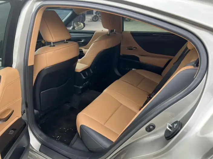 Lexus ES 2022 Model 200 Superior Edition – фото 9
