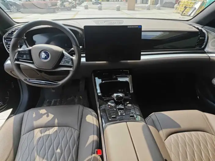 BYD Han EV 2023 Model Champion Edition 506KM Noble Model – фото 9