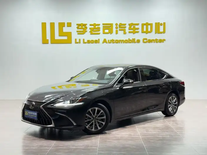 Lexus ES 2022 Model 200 Superior Edition – фото 1