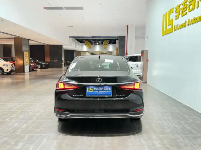 Lexus ES 2022 Model 200 Superior Edition – фото 4