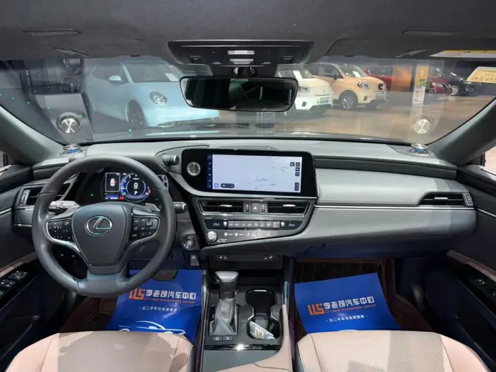 Lexus ES 2022 Model 200 Superior Edition – фото 5