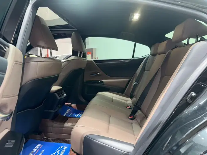 Lexus ES 2022 Model 200 Superior Edition – фото 9