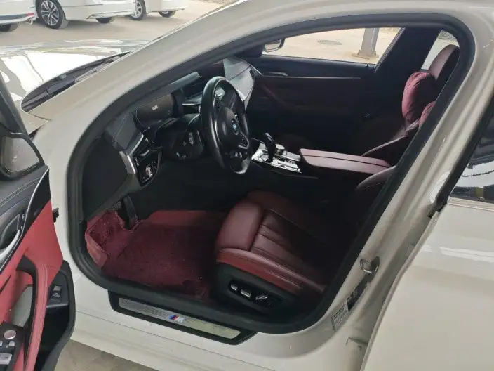BMW 5 Series 2022 Model Facelift 530Li Exclusive Model M Sports Set – фото 9