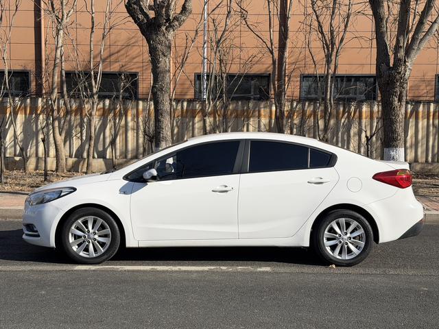 Kia K3 2015 модификация 1.6L автоматическое GL – фото 2