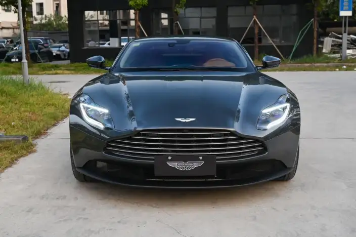 Aston Martin DB11 2020 Model 4.0T V8 Coupe – фото 2