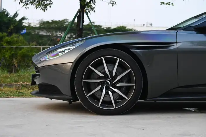 Aston Martin DB11 2020 Model 4.0T V8 Coupe – фото 6
