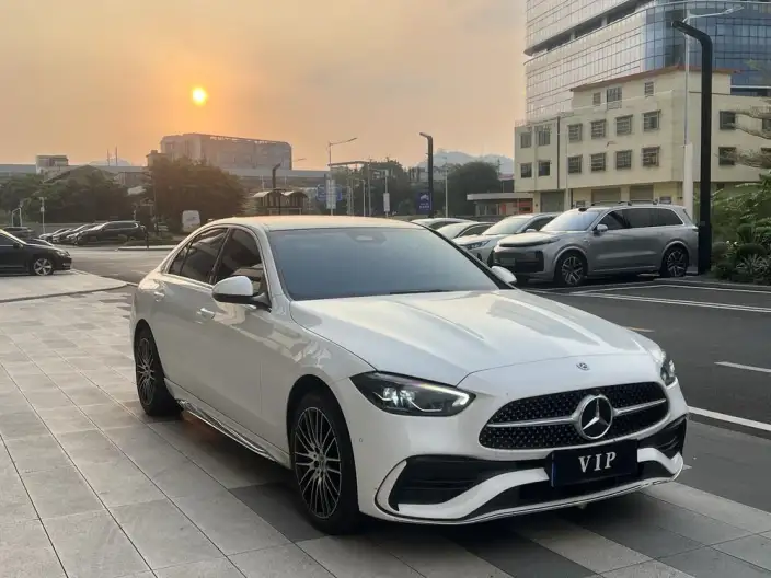 Mercedes-Benz C-Class 2025 Model C 260 L Sports Edition – фото 3