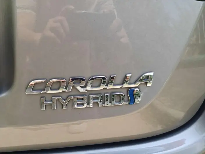 Toyota Corolla 2023 Model Intelligent Hybrid 1.8L E-CVT Pioneer Edition – фото 10