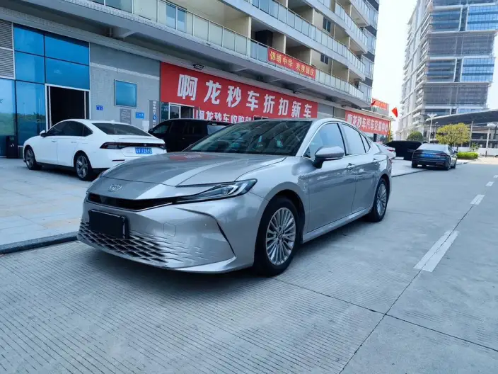 Toyota Camry 2024 Model Hybrid 2.0HGVP Deluxe Edition – фото 1