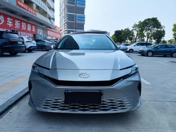 Toyota Camry 2024 Model Hybrid 2.0HGVP Deluxe Edition – фото 2