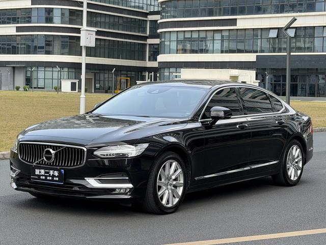 Volvo S90 2020 T5 Intelligent Refined Luxury – фото 1