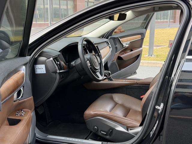 Volvo S90 2020 T5 Intelligent Refined Luxury – фото 4