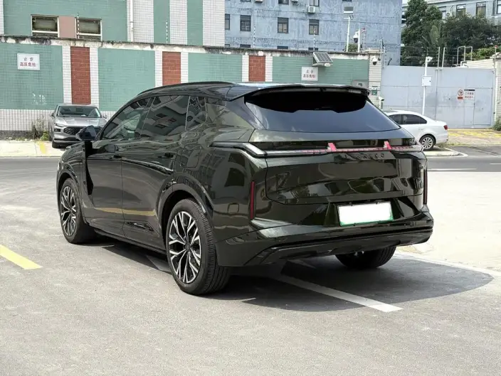 Lynk & Co 08 EM-P 2026 Model 210 4WD Performance Ultra H7