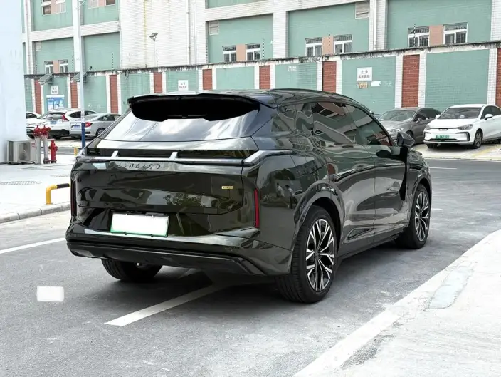 Lynk & Co 08 EM-P 2026 Model 210 4WD Performance Ultra H7 – фото 6