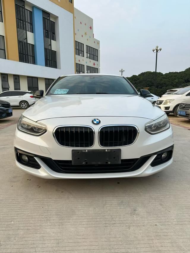 BMW 1 Series 2017 118i Sport – фото 2
