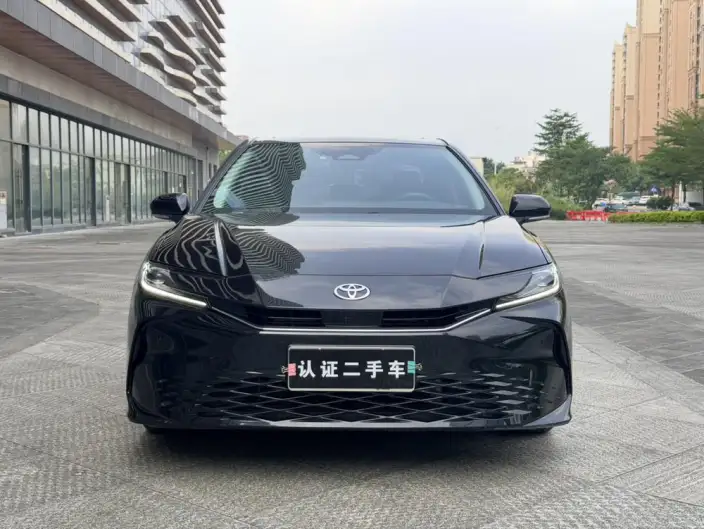 Toyota Camry 2024 Model Hybrid 2.0HGVP Deluxe Edition – фото 2