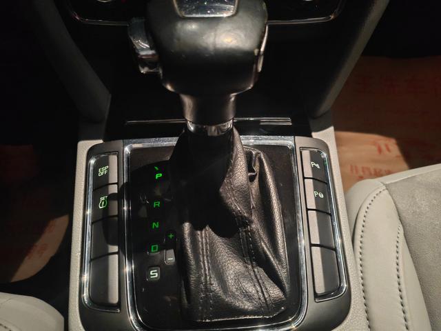 Skoda Superb 2009 модификация 1.8TSI автоматическое Youya Edition – фото 34