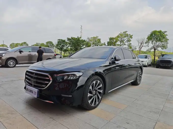 Mercedes-Benz E-Class 2025 Model E 300 L Luxury Model sedan – фото 1