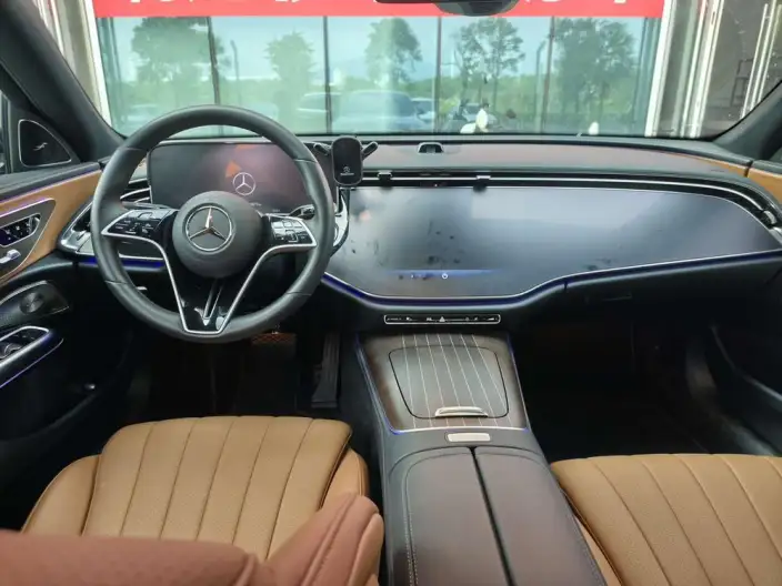 Mercedes-Benz E-Class 2025 Model E 300 L Luxury Model sedan – фото 6