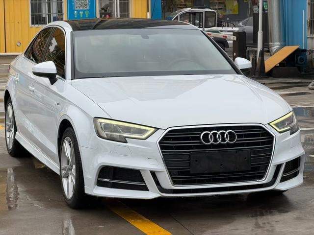Audi A3 2019 Limousine 35 TFSI Style China VI – фото 3