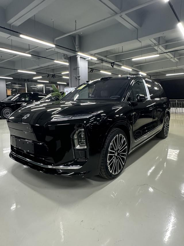 NIO ES8 2026 модификация VI seat Executive Signature Edition – фото 1