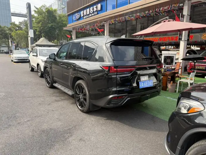 Lexus LX 2025 Model 700h Territory Edition – фото 2