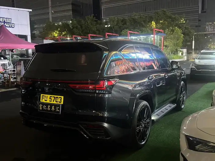 Lexus LX 2025 Model 700h Territory Edition – фото 6