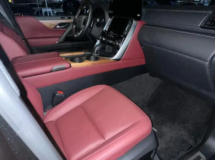 Lexus LX 2025 Model 700h Territory Edition – фото 7