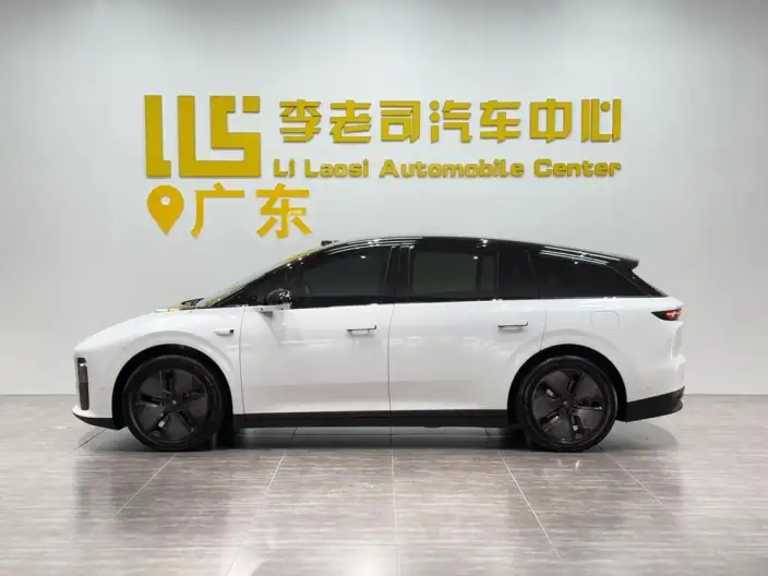 Li Auto i6 2025 Model 2WD Standard Edition – фото 4