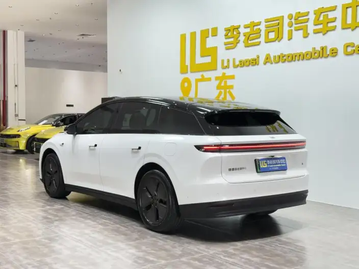 Li Auto i6 2025 Model 2WD Standard Edition – фото 5