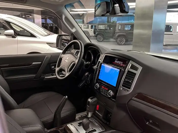 Mitsubishi Pajero Imported 2020 Model 3.0L Automatic 4WD 7 seat Parallel Imported – фото 8