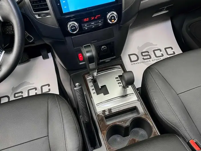 Mitsubishi Pajero Imported 2020 Model 3.0L Automatic 4WD 7 seat Parallel Imported – фото 10