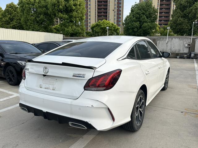 MG5 2022 180DVVT CVT Youth Luxury – фото 12