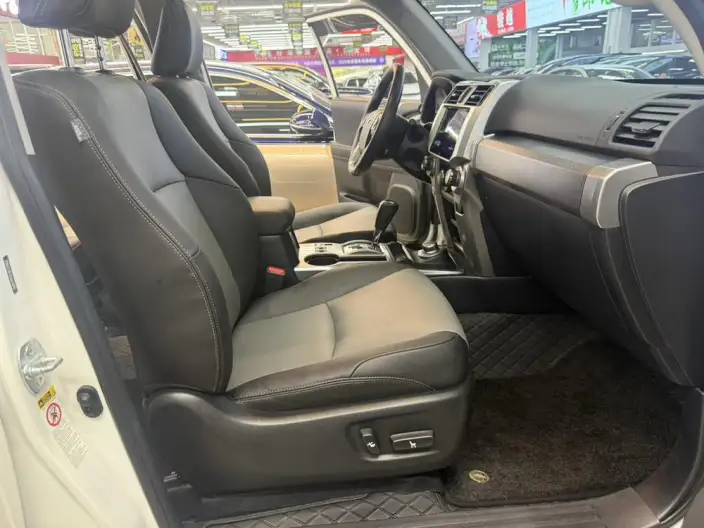 4Runner 2019 Model 4.0L Automatic 4WD 7 seat Parallel Imported – фото 7