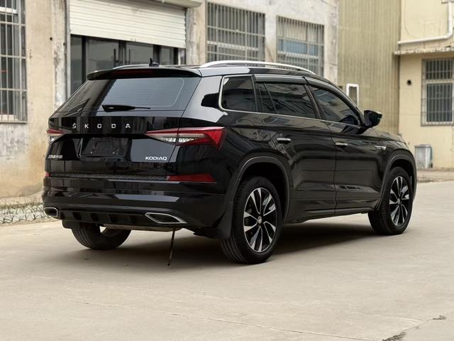 Skoda Kodiaq 2022 TSI330 5-Seater 2WD Luxury Edition – фото 7