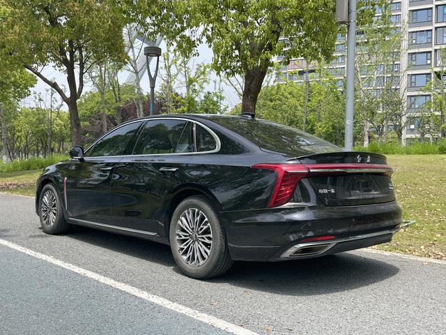 Hongqi H5 2023 1.5T DCT Smart Connect Flag Joy – фото 4