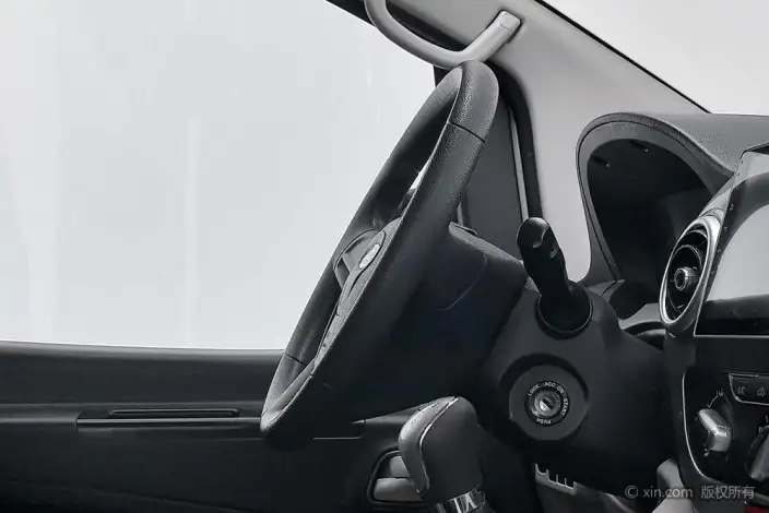 Refine M3 2019 Model 1.8L 7 seat Elite Edition – фото 7