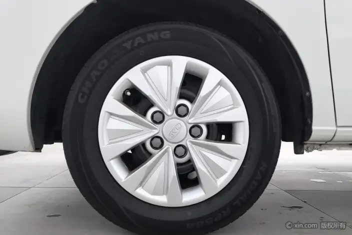 Refine M3 2019 Model 1.8L 7 seat Elite Edition – фото 8
