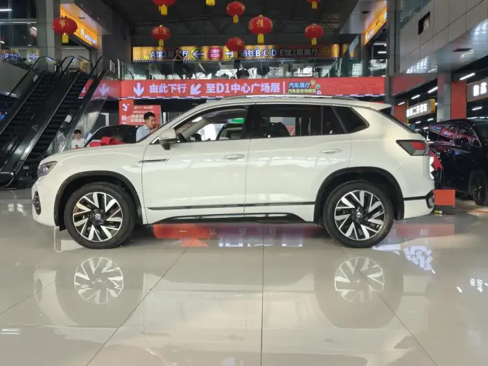 Volkswagen Tayron 2023 Model Facelift 380TSI 4WD R-Line High Power Edition – фото 3